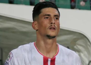 صلاح مصدق يغادر مصر.. ويهدد الزمالك!