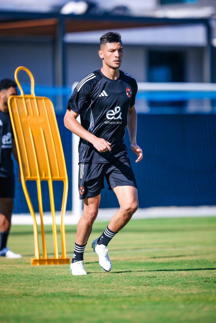 معركة قانونية لأشرف داري