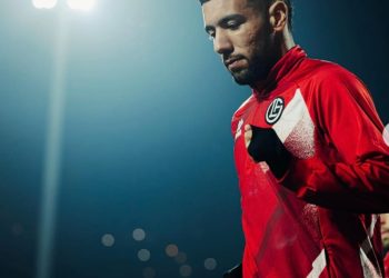 صراعٌ محتدم بين بيراميدز و الزمالك على نجم جزائري