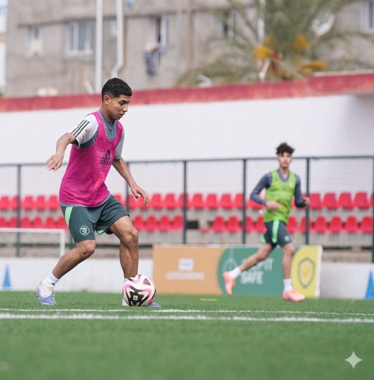 نجم منتخب الجزائر لأقل من 17 عاما عبد الرحمن زاوي على رادار الأهلي المصري