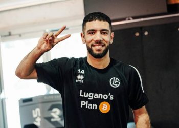 وكيل أعمال الجزائري أحمد قندوسي يستبعد بقاءه في أوروبا ويكشف جديد عروضه