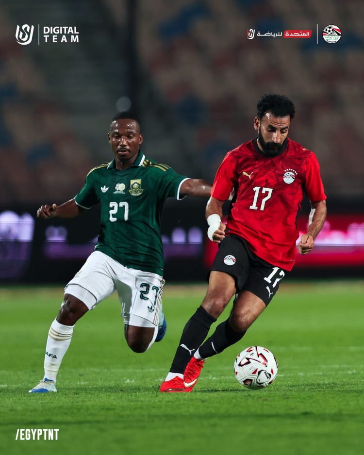 الناقد الرياضي فتحي سند يشن هجوماً حاداً على أداء منتخب مصر بعد السقوط أمام جنوب أفريقيا